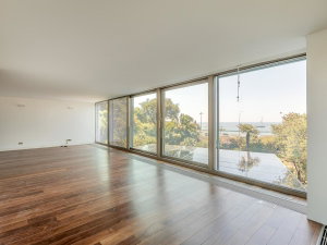 3-bedroom apartment sea view Cascais