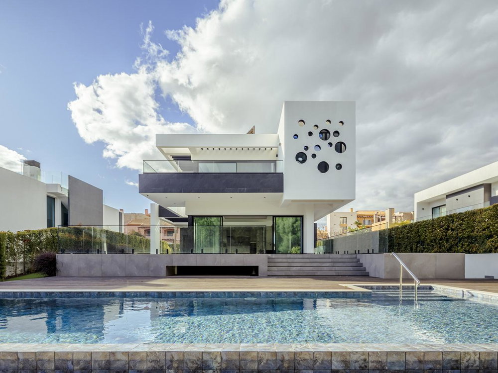 4 bedroom villa with garden and pool Vilamoura Algarve 3094604419