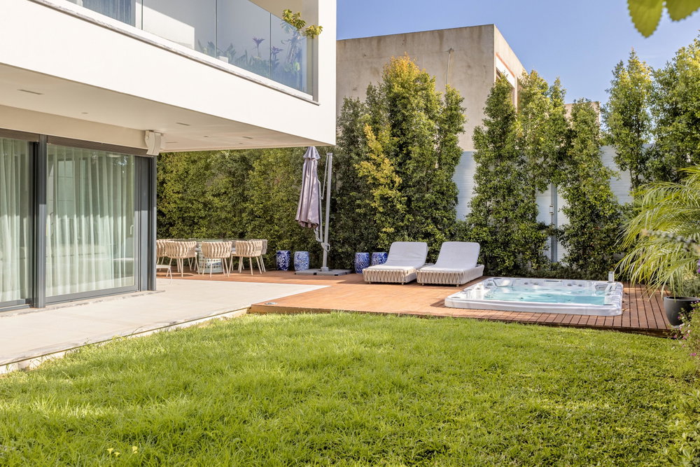4+2 bedroom villa with garden and pool in Birre Cascais 2182974638