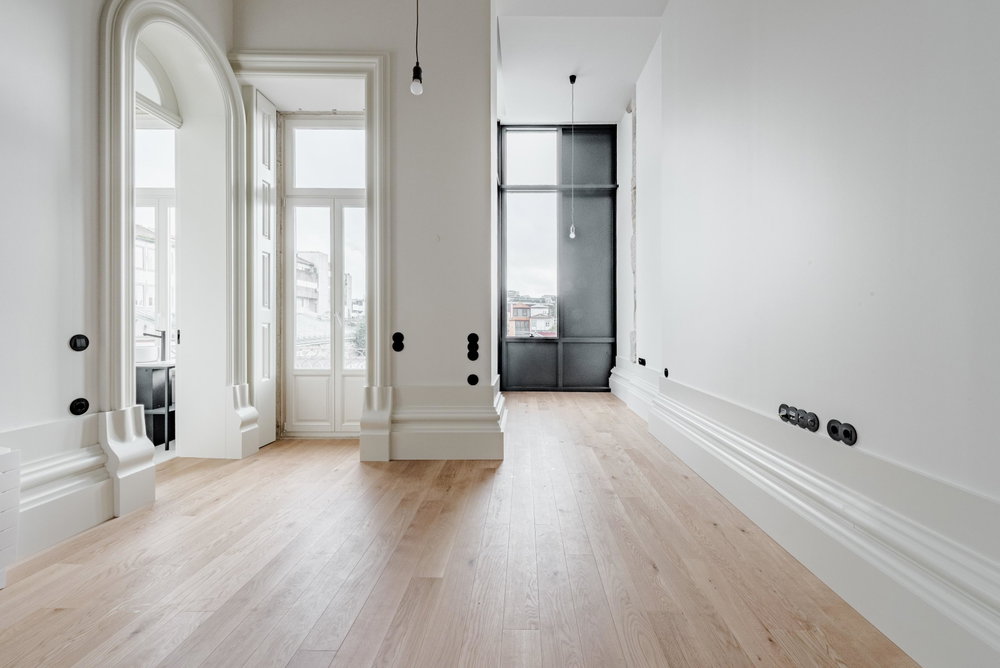 Studio apartment with mezzanine, 64 m2 of private gross area and 59 m2 terrace, near Sá da Bandeira street, in the center of Porto. 2751796882
