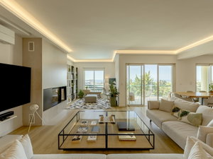 5 bedroom apartment with sea view in Estoril, Cascais