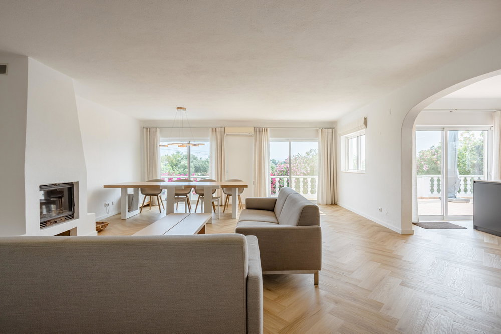 T5 villa, with swimming pool and garden, in Boliqueime, Algarve 2844231610