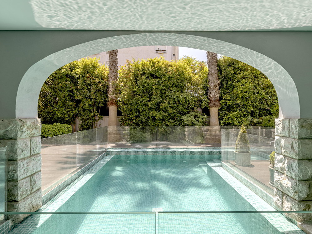 5-bedroom villa with a pool in Restelo, Lisbon