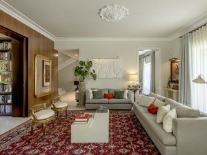 5-bedroom villa with a pool in Restelo, Lisbon