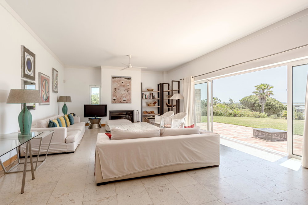 5+1-bedroom villa with swimming pool and garage, in Tavira, Algarve 1778230255