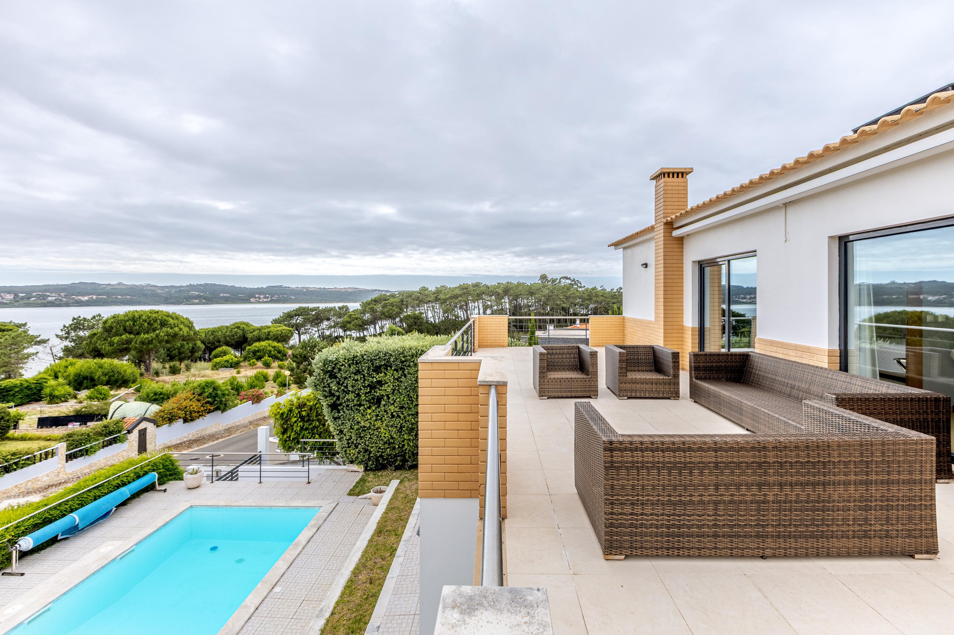 T6 Duplex Villa with Swimming Pool Caldas da Rainha