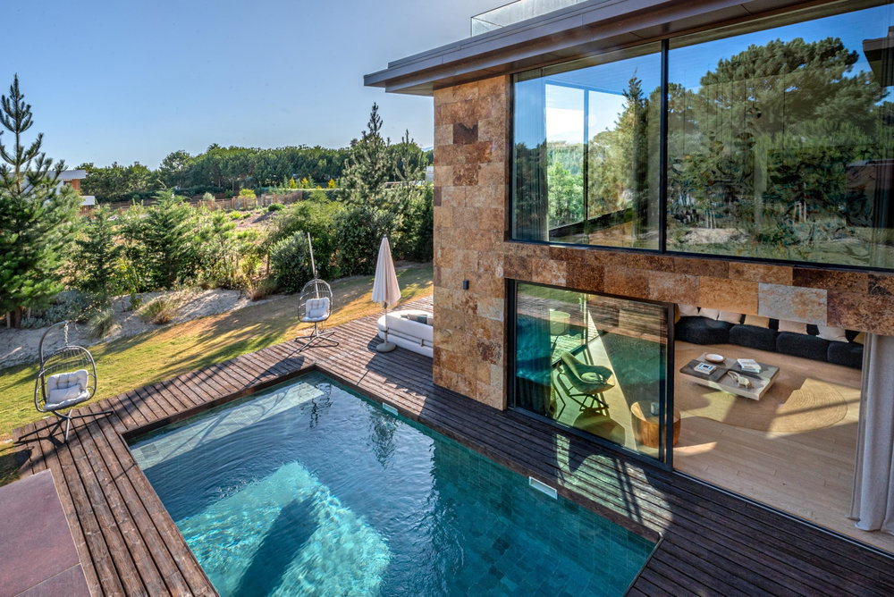 4-bedroom villa with garden and swimming pool in Troia 1211540024