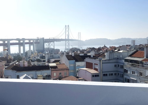 3-bedroom apartment with parking in Alcântara, Lisbon