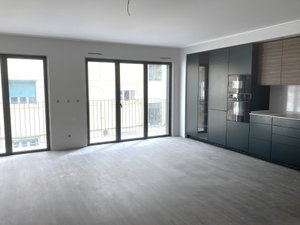 3-bedroom apartment with parking in Alcântara, Lisbon