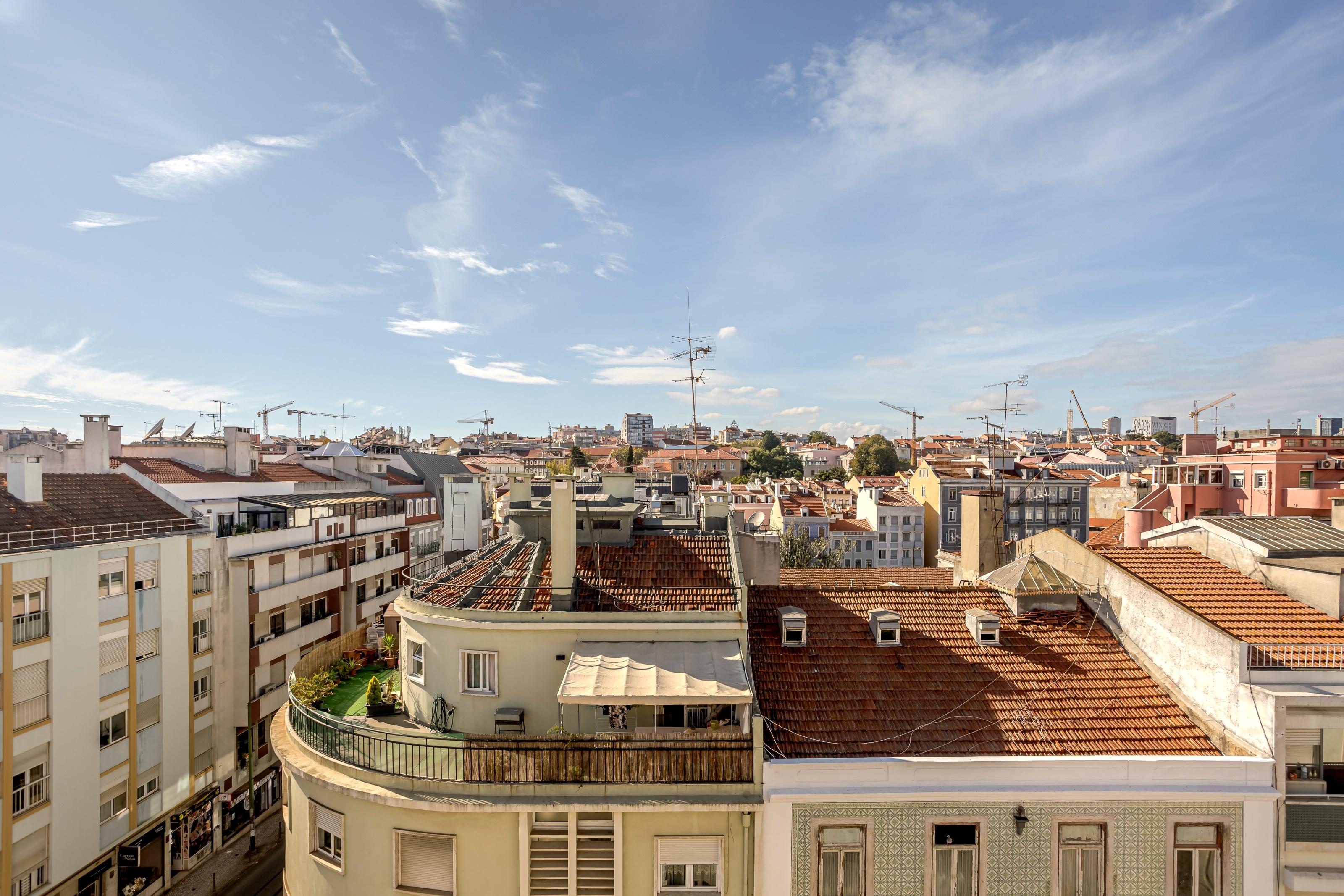 3-bedroom duplex apartment in Palmira 28 Arroios Lisbon