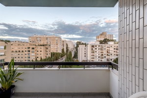 3+1 bedroom apartment with garage Pinheiro Manso Porto 582596851
