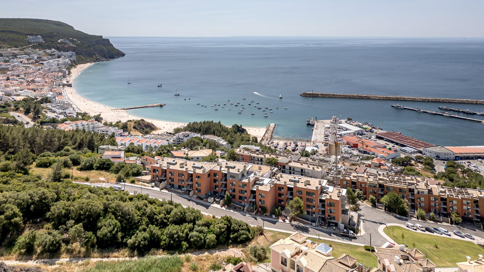 Apartamento T2 com terraço, no Harbour View, Sesimbra