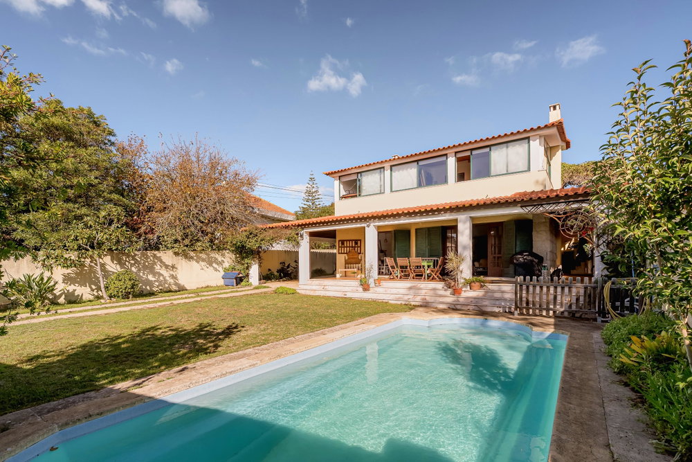 5-bedroom villa with garden, pool in São Pedro, Cascais