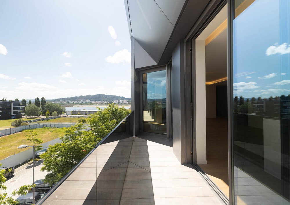3-bedroom duplex penthouse apartment in Viana do Castelo