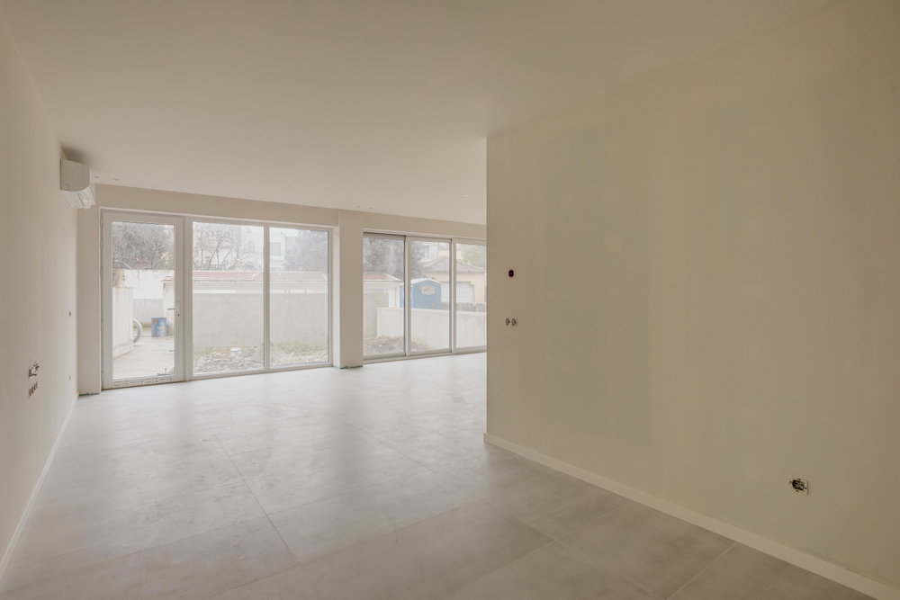 4-bedroom duplex apartment private garden Antas, Porto