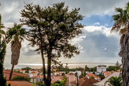 4+1 Bedroom Villa with garden and garage, in Estoril, Cascais 83115283