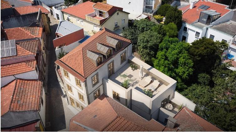 2-bedroom apartment with garden, in Foz Velha, Porto