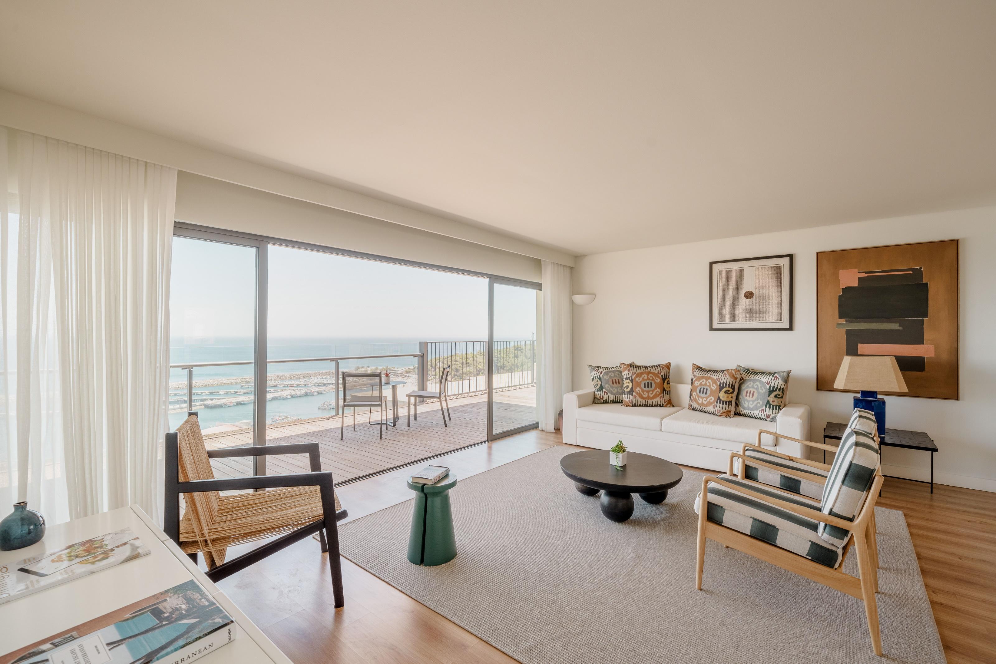 2-bedroom apartment near the beach at Harbour View Sesimbra