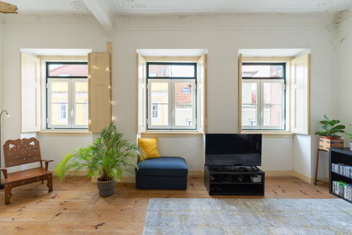 5+1-bedroom apartment for renovation, in Príncipe Real, Lisbon 798327293