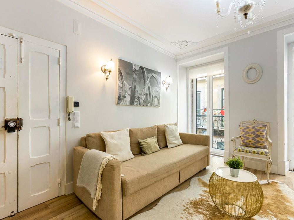 One-bedroom apartment with balcony in Chiado, Lisbon 2552722999
