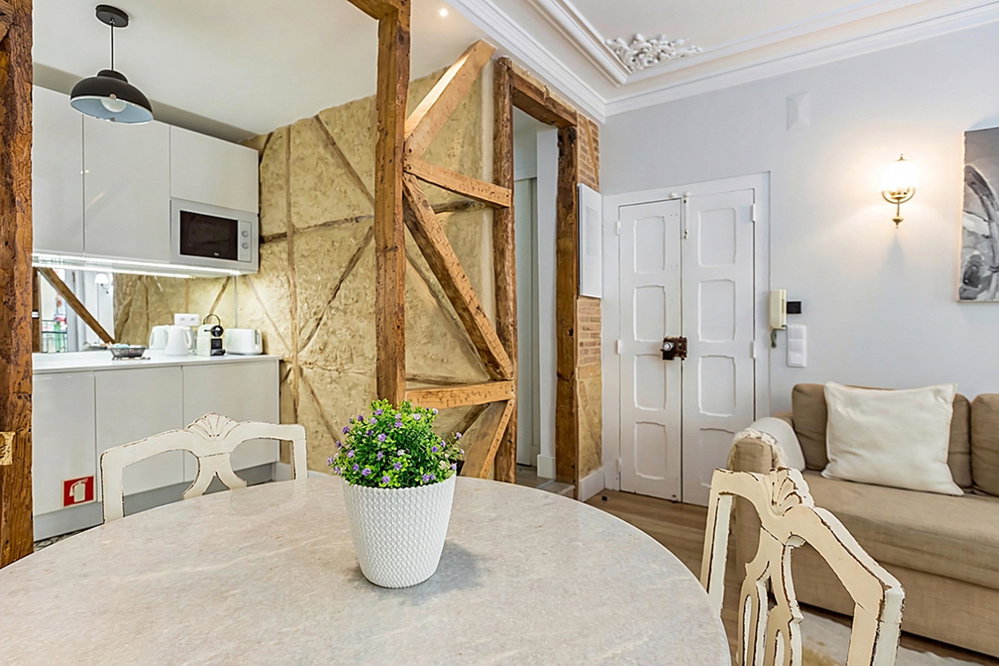 One-bedroom apartment with balcony in Chiado, Lisbon 2552722999