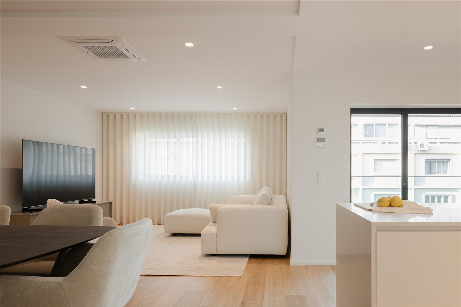 3 bedroom apartment with garage in Avenidas Novas Lisbon