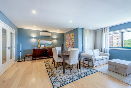 4-bedroom duplex apartment, with terrace and parking, Porto