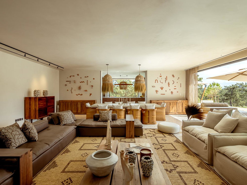 Exclusive Coastal Retreat: 7-Bedroom Luxury Villa in Comporta’s Premier Gated Community 3302257134
