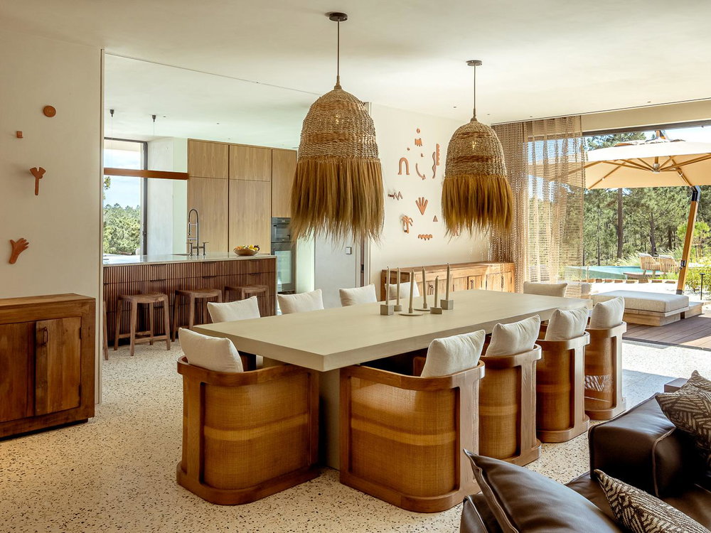 Exclusive Coastal Retreat: 7-Bedroom Luxury Villa in Comporta’s Premier Gated Community 3302257134