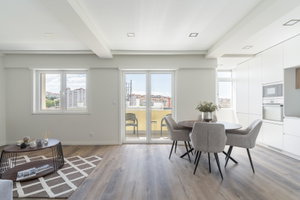 Renovated 3-bedroom apartment, in Benfica, Lisbon 2562483914