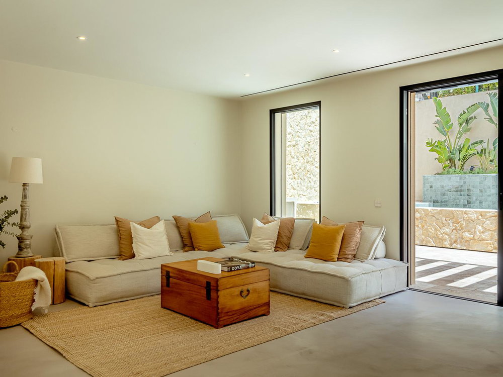 3+1 bedroom villa with garden, swimming pool and garage in Estoril 1662086487