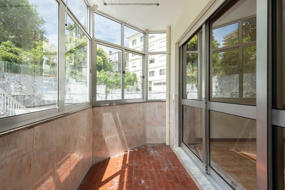 3-bedroom apartment with balcony, in the Bonfim area, Porto