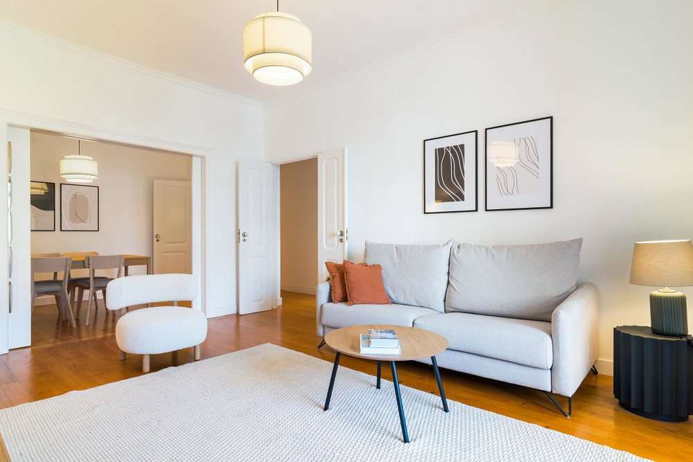 Renovated 5-bedroom apartment in Avenidas Novas, Lisbon