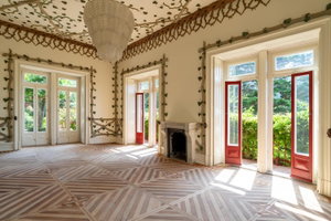 Four-bedroom villa located in the town of Sintra with views over the mountains 2694899448