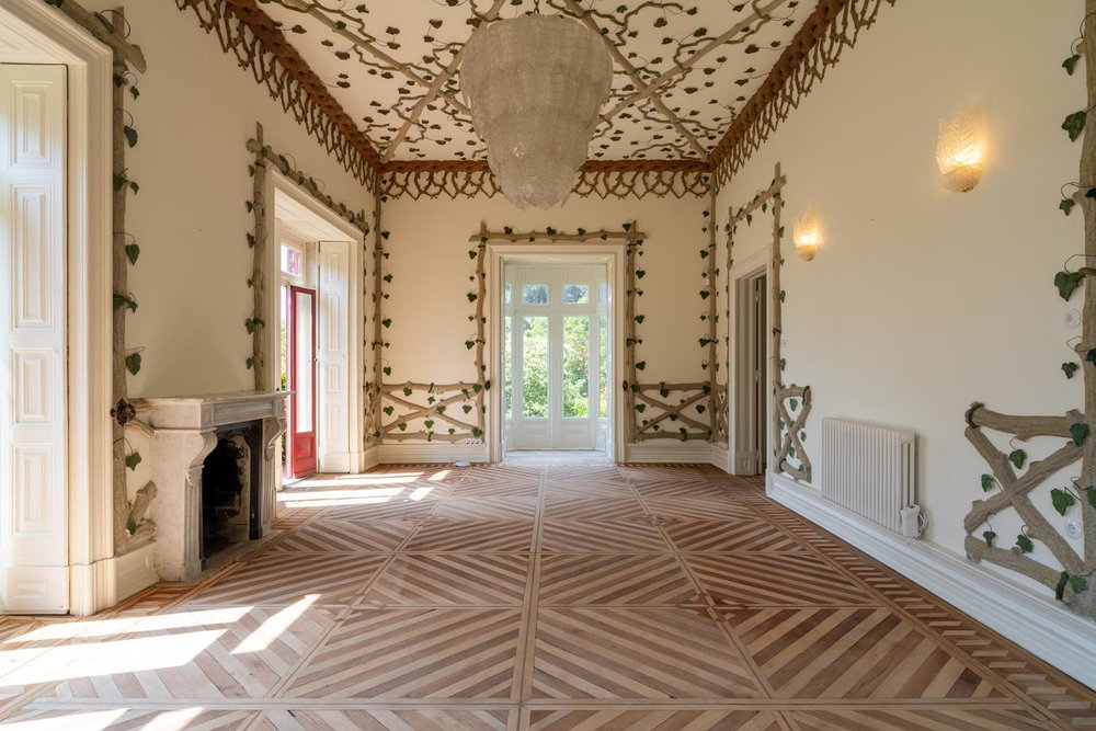 Four-bedroom villa located in the town of Sintra with views over the mountains 2694899448