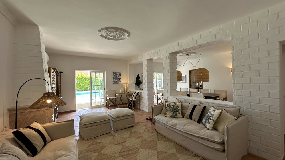 4+1 villa with garden and swimming pool Almancil Algarve 1908076166