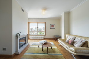 Two-bedroom apartment with a balcony and parking, in Porto.