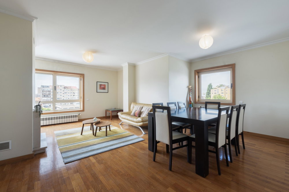 Two-bedroom apartment with a balcony and parking, in Porto.