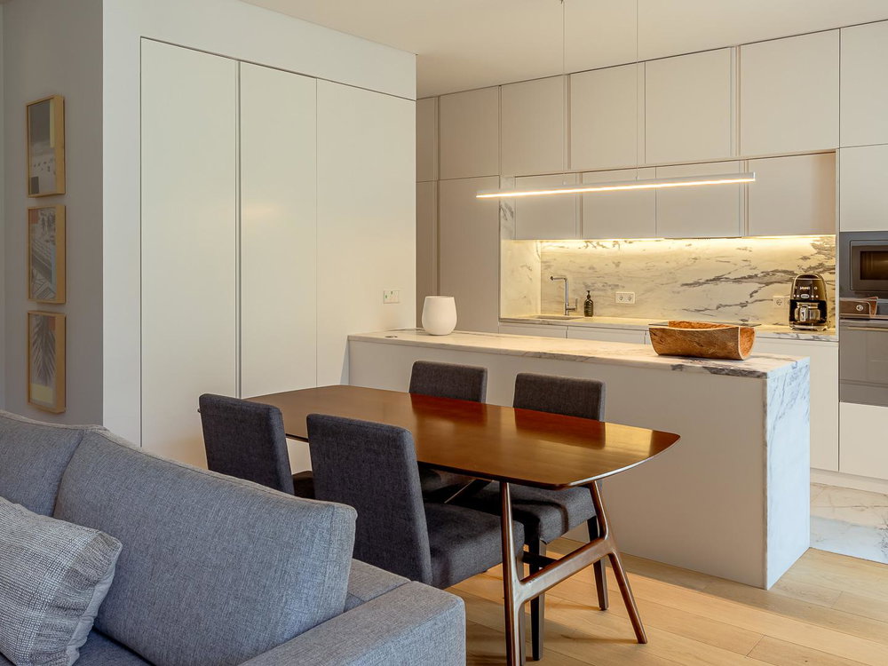 Four-bedroom apartment with balcony and parking, Lisbon 1688895087
