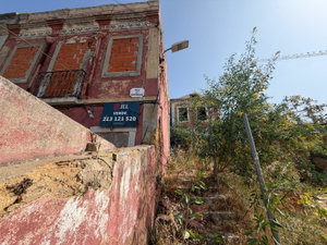 House for total reconstruction with river view, in Setúbal 4122451498