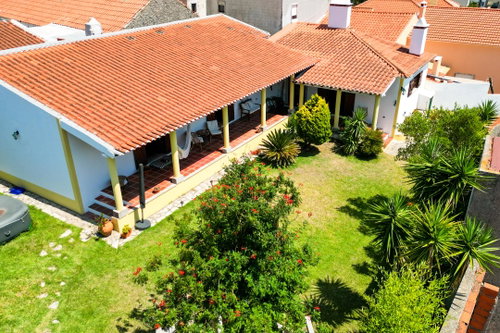 Renovated 2-bedroom house in Lourinhã 3949080878