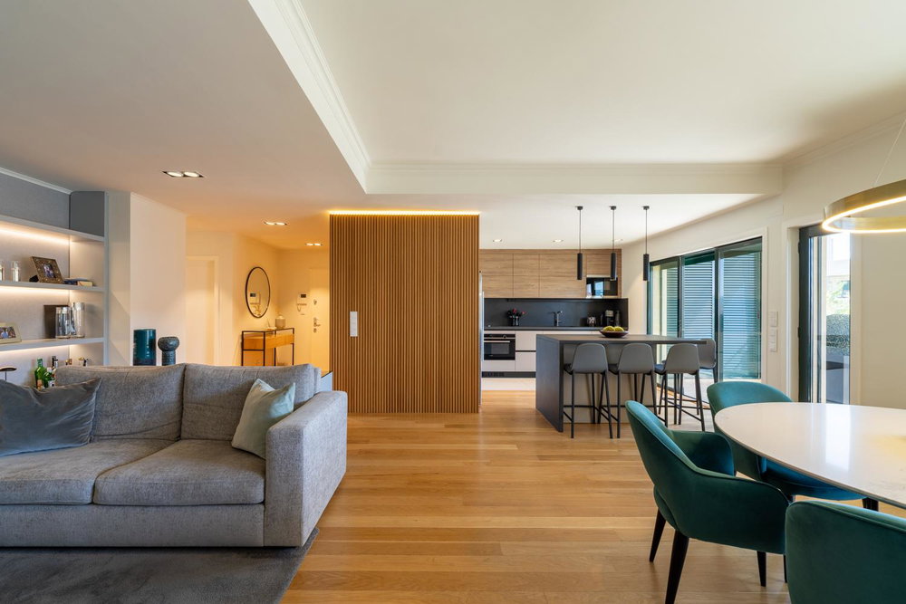 3-bedroom apartment with balcony and parking, in Lisbon
