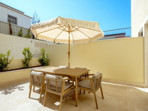 3-Bedroom duplex apartment garden Monte Estoril Cascais 2821902405