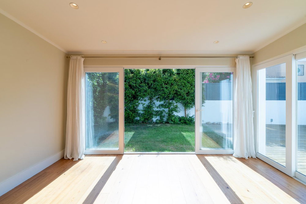 Renovated 4-bedroom villa with garden and pool in Areia, Cascais 2572244228