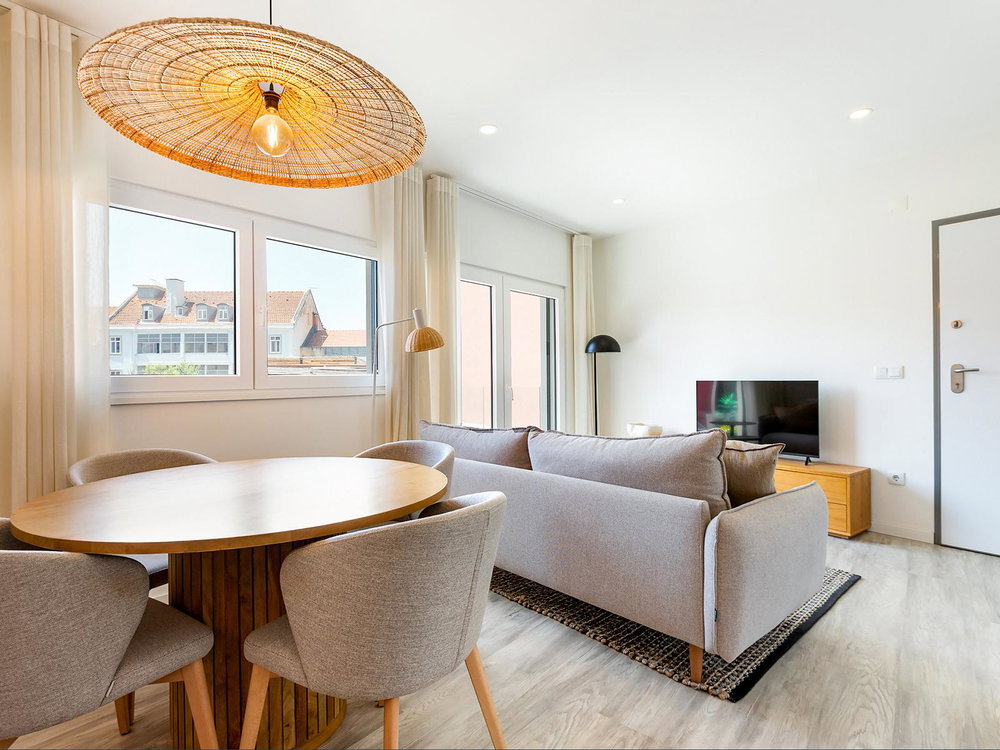 2-bedroom apartment with terraces and parking, in Lisbon