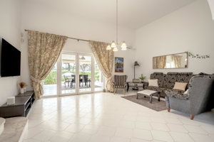 6-bedroom villa with garden and swimming pool, in Vilamoura, Algarve