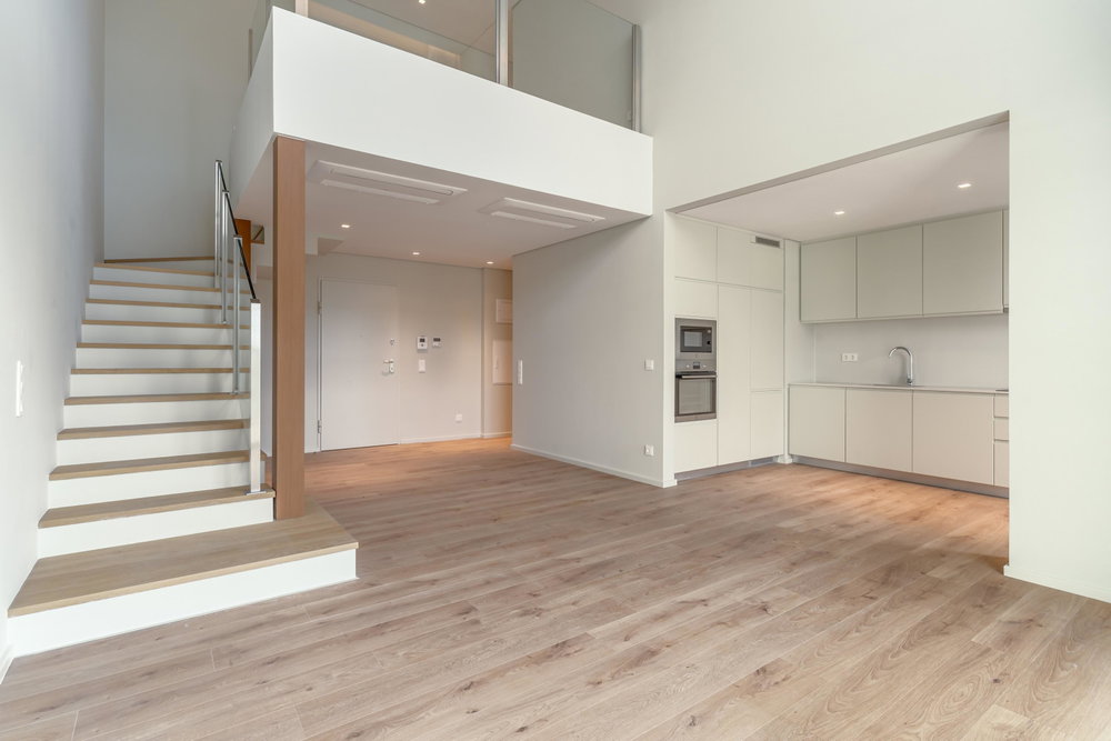 3-bedroom duplex apartment, in Monview, Miraflores, Lisbon
