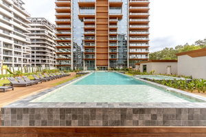 3-bedroom duplex apartment, in Monview, Miraflores, Lisbon