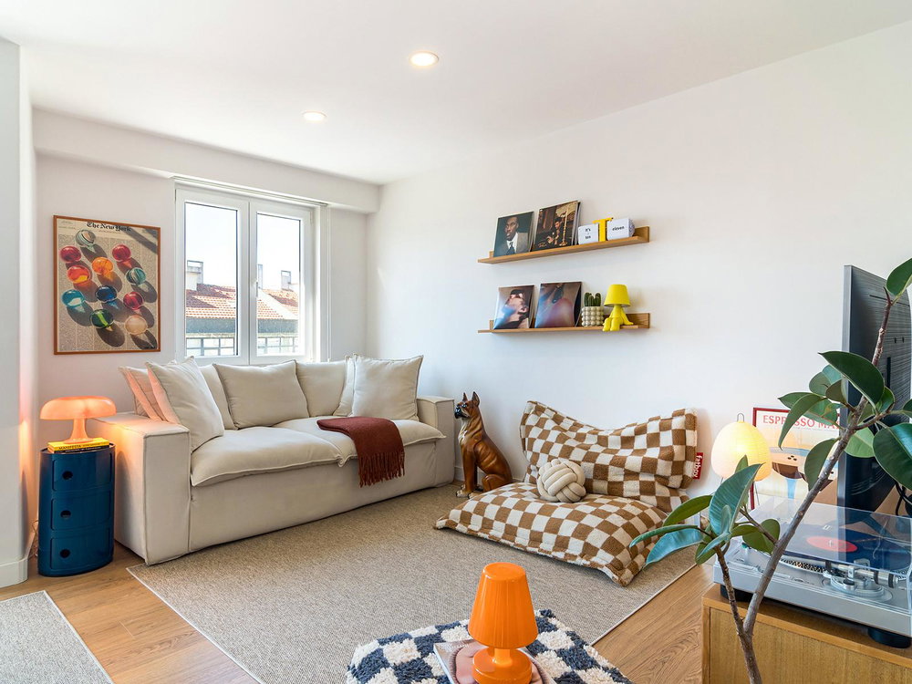 2-bedroom apartment with river views, in Restelo, Lisbon