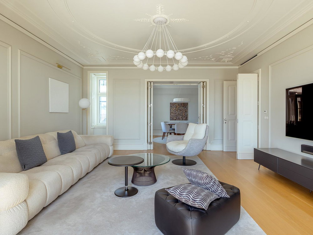 5-bedroom apartment with parking, in Avenidas Novas, Lisbon